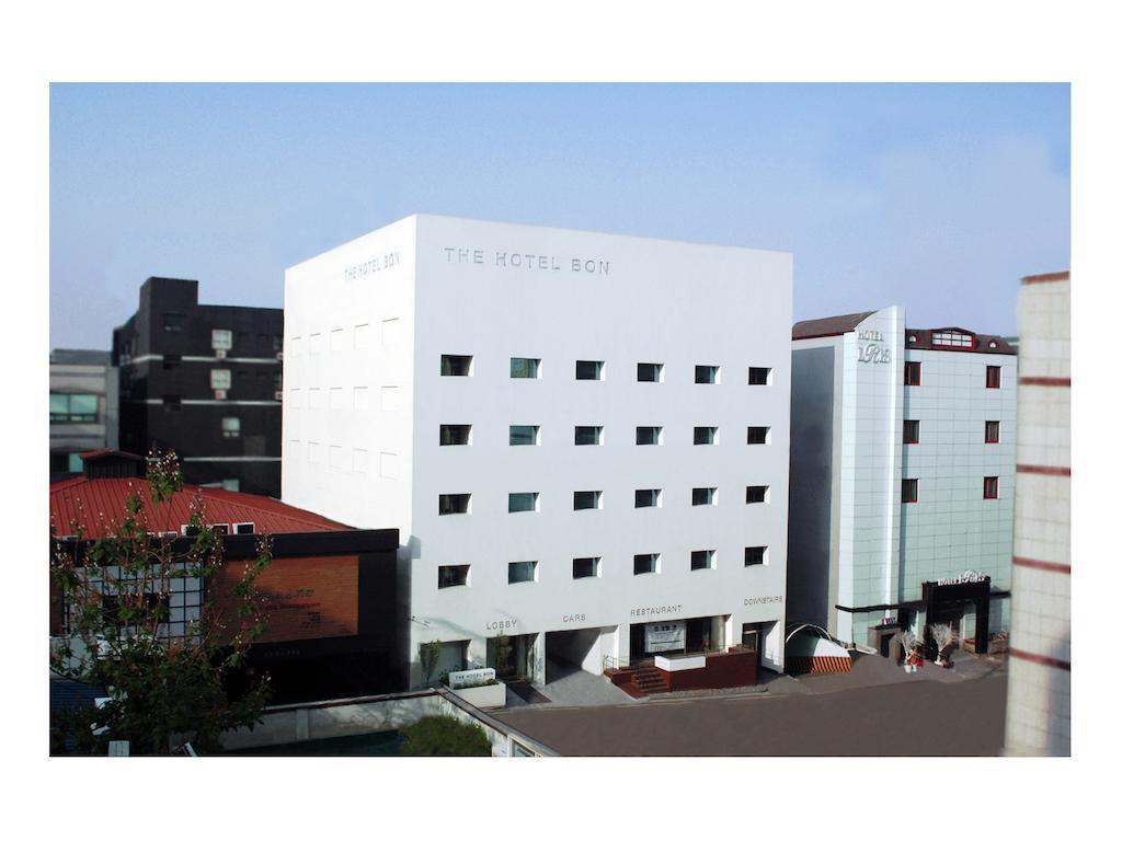 The Hotel Bon Suwon Esterno foto