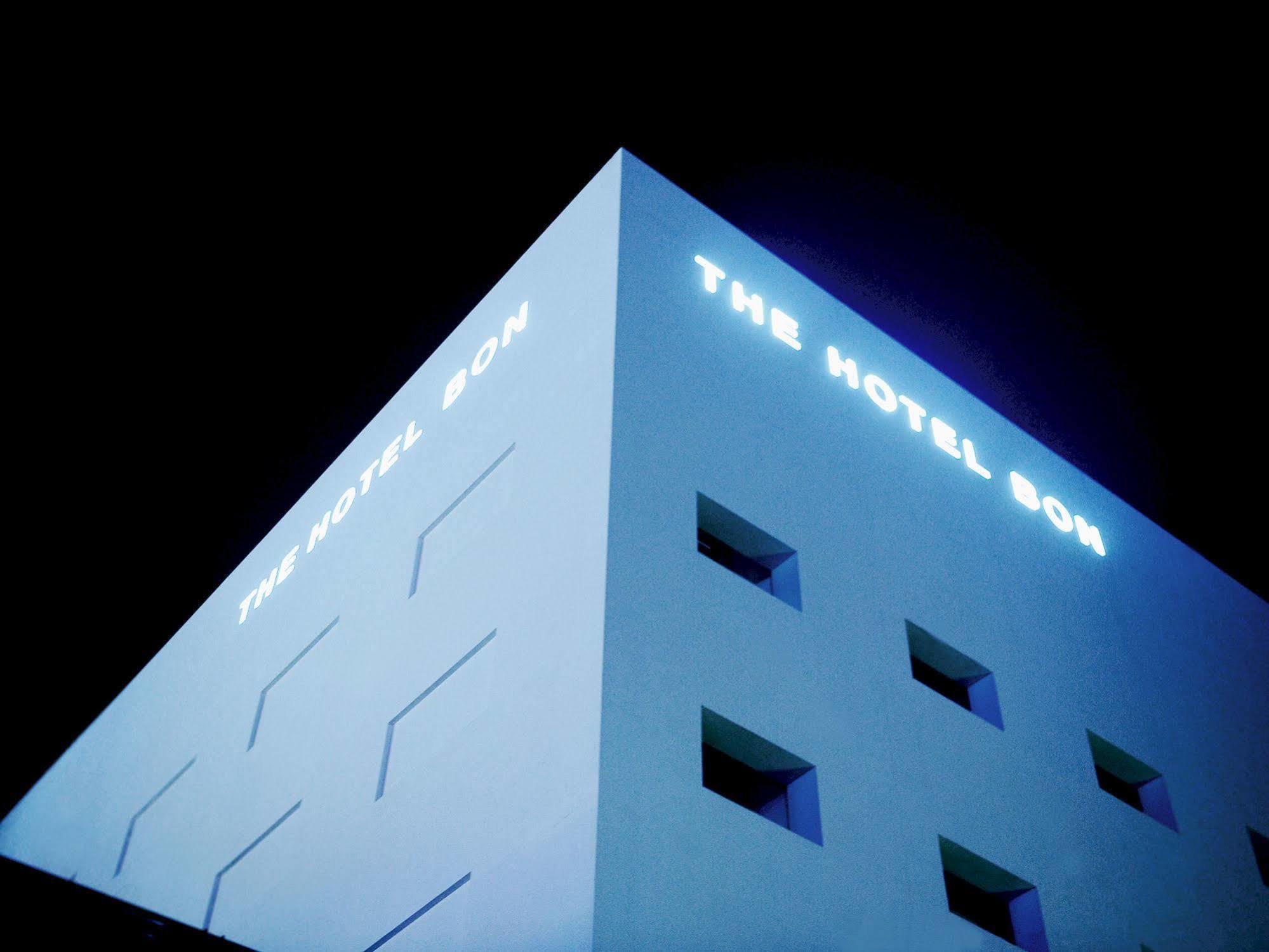 The Hotel Bon Suwon Esterno foto