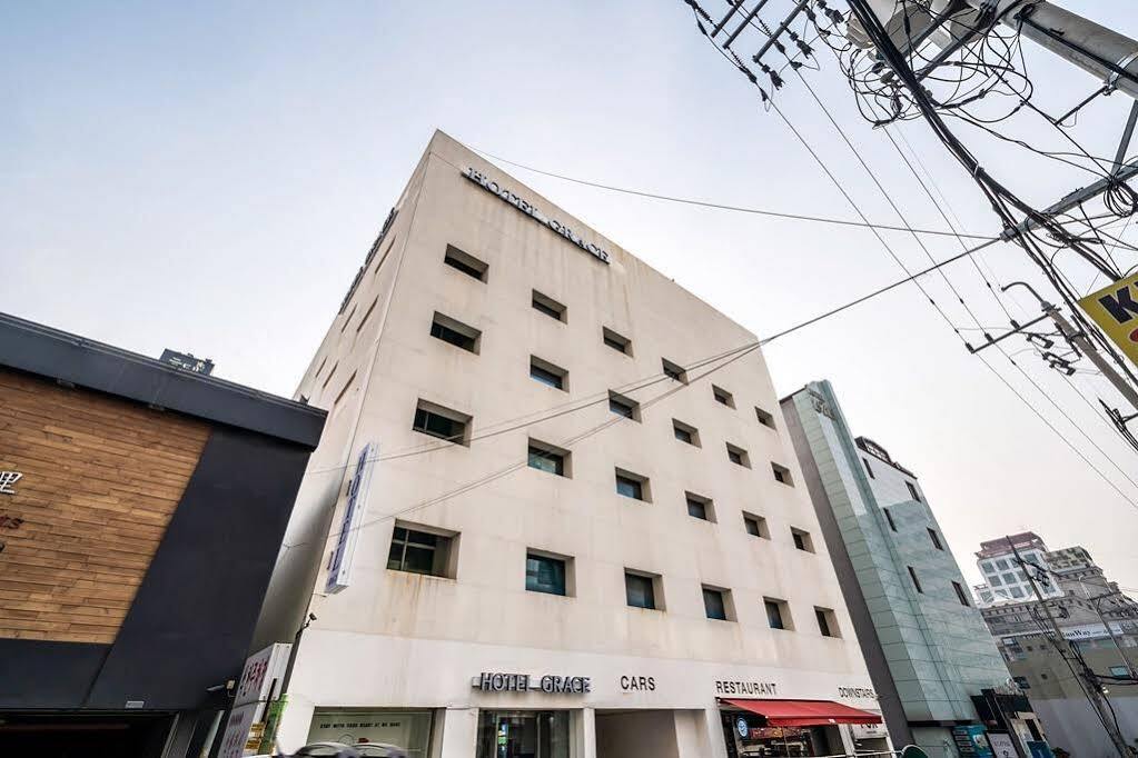 The Hotel Bon Suwon Esterno foto